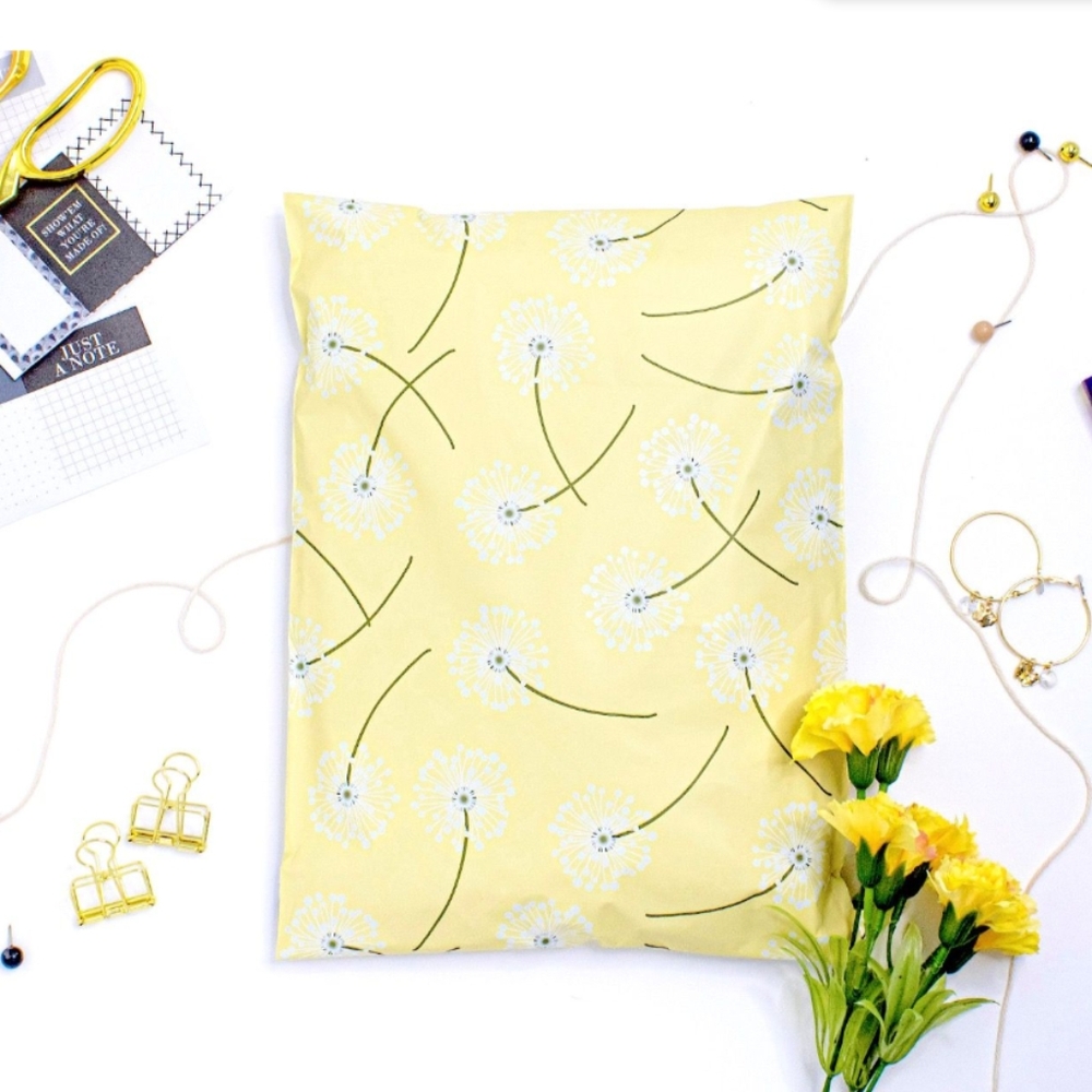 20 12x15.5 Poly Mailers Dandelion